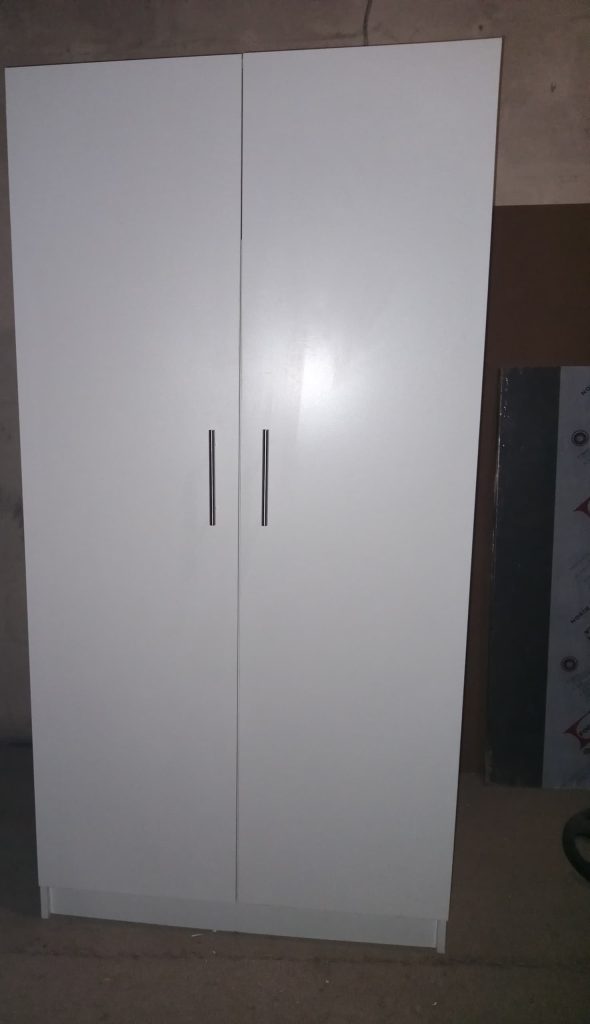 Small Bedroom Built-In Cupboards: Making Tight Rooms Work cupboard detail